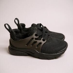 Nike Kids Black Sneakers